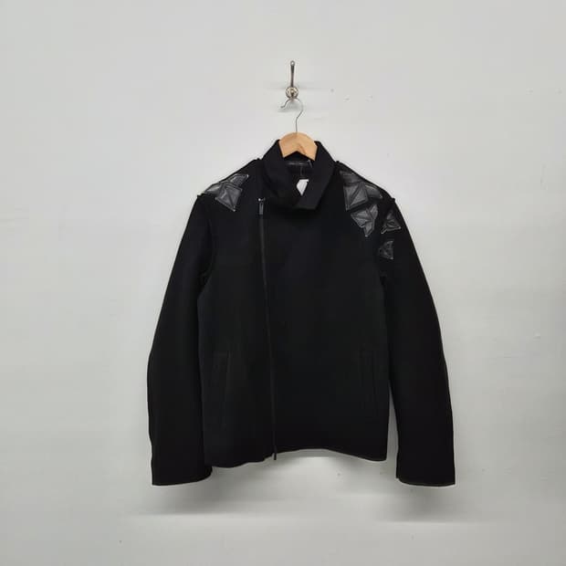 엠포리오 아르마니 숄더 패드 밀라노 스티치 자켓 블랙 남녀공용 M