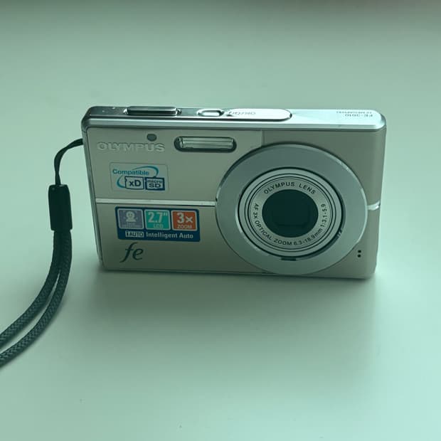 올림푸스 FE-3010 빈티지 디지털 카메라