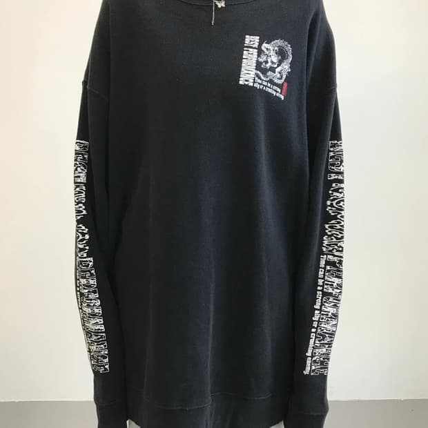 World Smack Dragon Graphic Long Sleeve