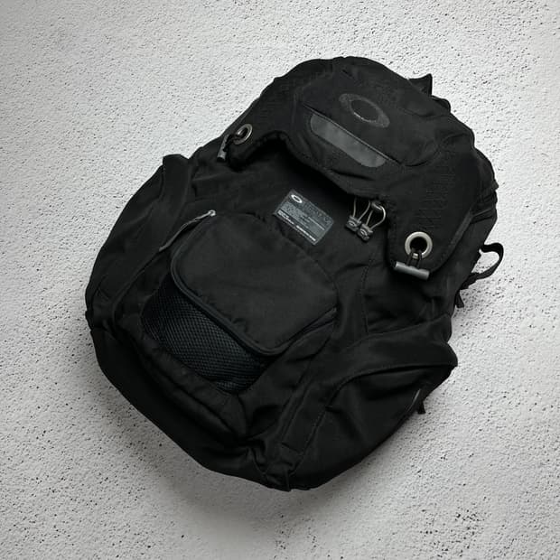 Vintage 00s Oakley Kitchen Sink Backpack