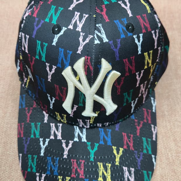 엠엘비 일회착용 모노그램 레인보우 스트럭쳐 볼캡 NY