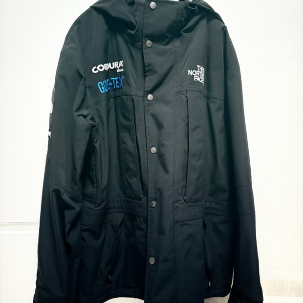 슈프림 x 노스페이스 익스페디션 자켓 블랙