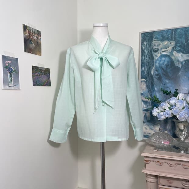 apple mint bow point blouse