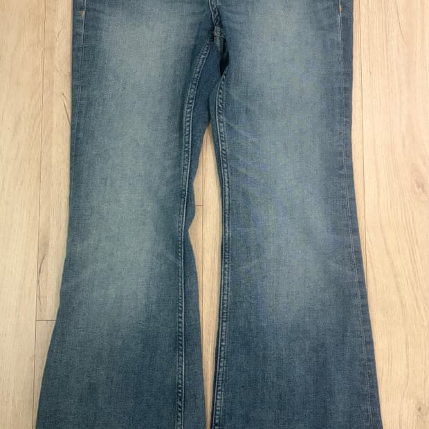 H&M 로우플레어진40