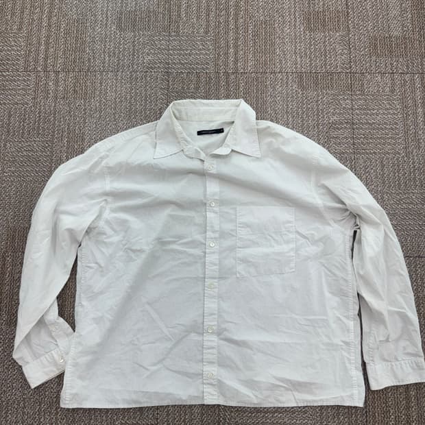 해칭룸 crop shirt pin stripe white