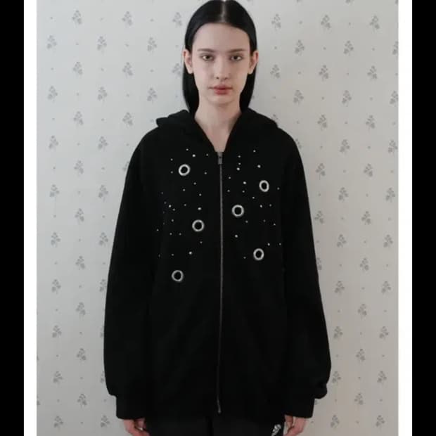 페인츄얼 스터드 써클링 후드집업 블랙