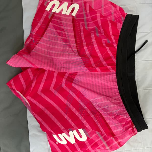 Uvu 서울 쇼츠 m 1회착