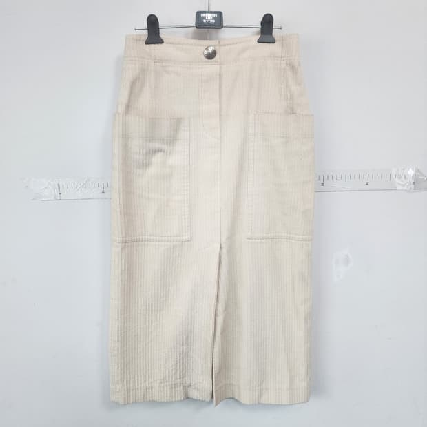 시스템 아이보리 코듀로이 스커트