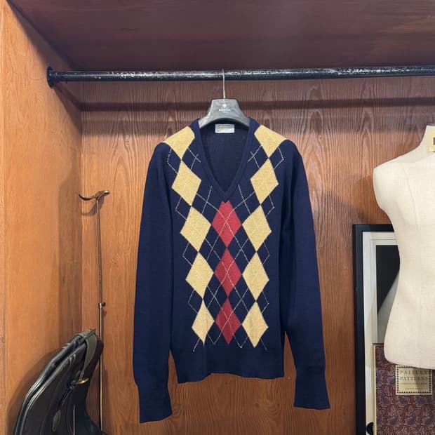 아쿠아스큐텀 아가일 니트