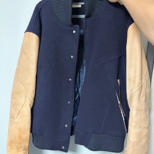 엑슬림 바시티 M