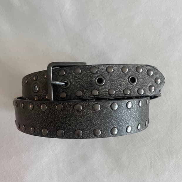 희귀 Jaded London Busted Stud Belt