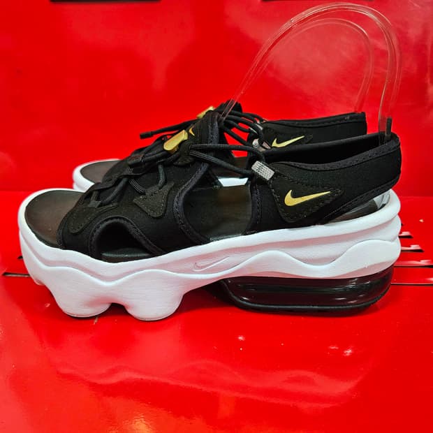 나이키(Nike) 에어 맥스 코코 키높이 샌들 240size