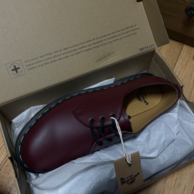 닥터마틴 1461 스무스 체리레드