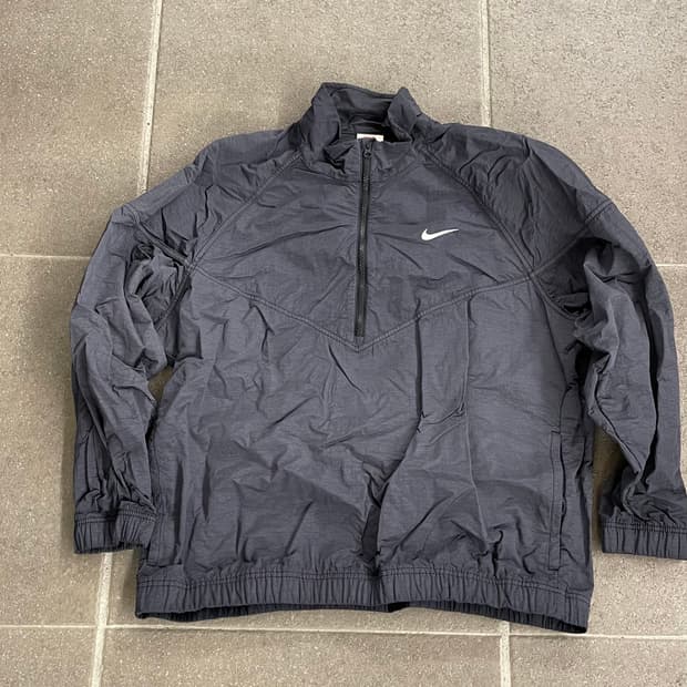 나이키 스투시 윈드러너 아노락 블랙