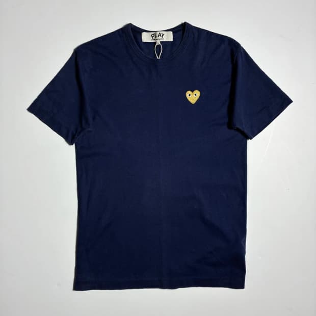 꼼데가르송 19ss 골드 와펜 반팔 티셔츠 R1750