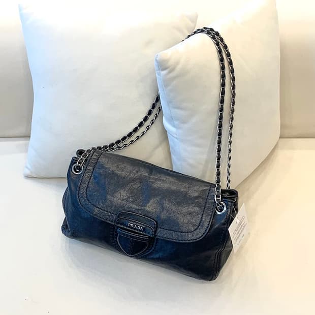 프라다 레더 체인백 (정품)