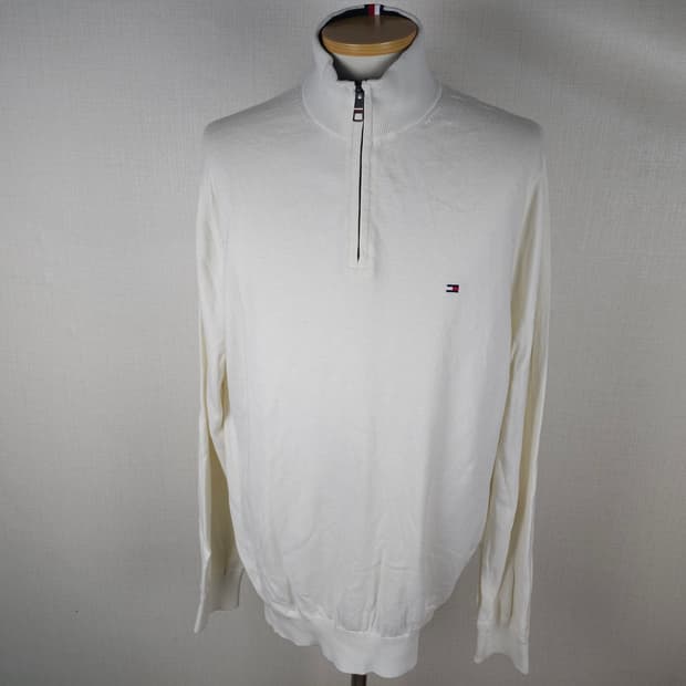 타미힐피거 반집업 니트티 남자100사이즈 