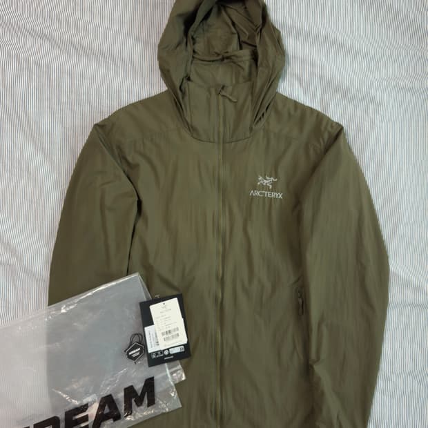 (새상품급) 아크테릭스 아톰 SL 후디 타츠 M