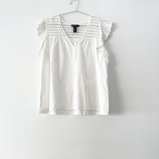 DKNY semi fly punching top