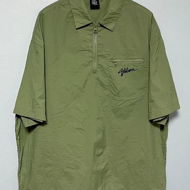 VOLCOM 볼컴 컴포트핏 우븐 반집업 나일론 반팔셔츠 L 100-105