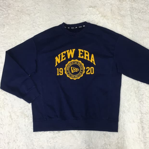 뉴에라 빅로고 맨투맨 BB27