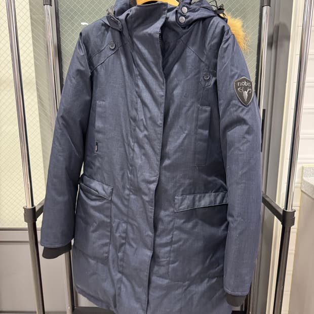 노비스 메리데스 패딩