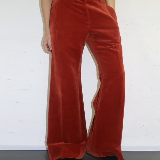 구찌 플레어 벨벳 트라우저