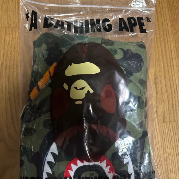 베이프 샤크후드 그린