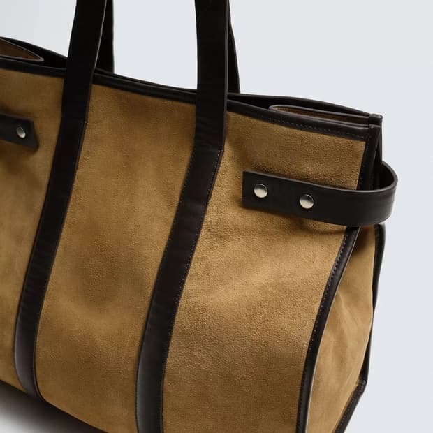 자라 레더 쇼퍼백