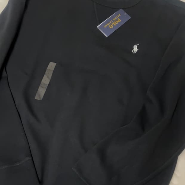 폴로 검정 맨투맨