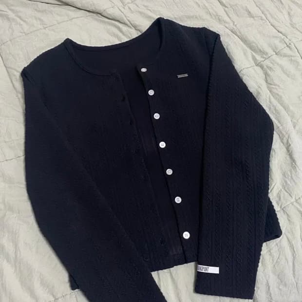 카키포인트 가디건 Jacquard Cardigan (black)