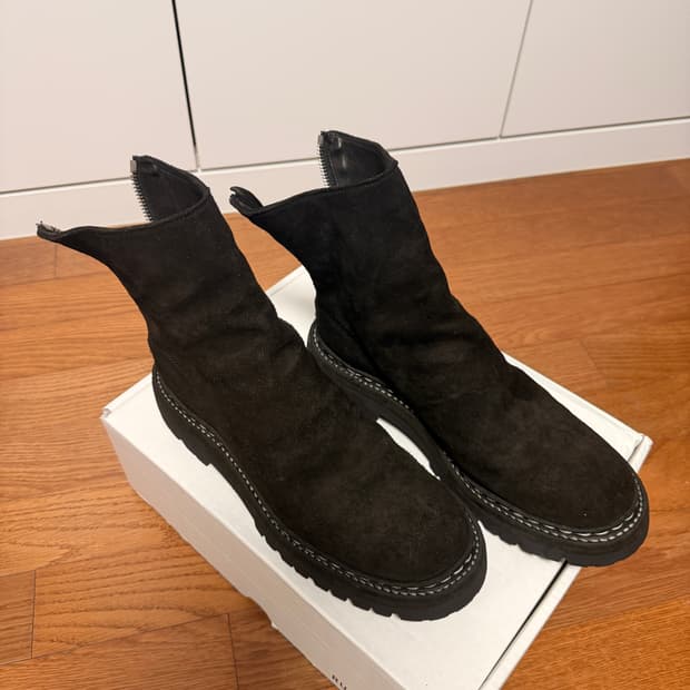 구이디796 41사이즈