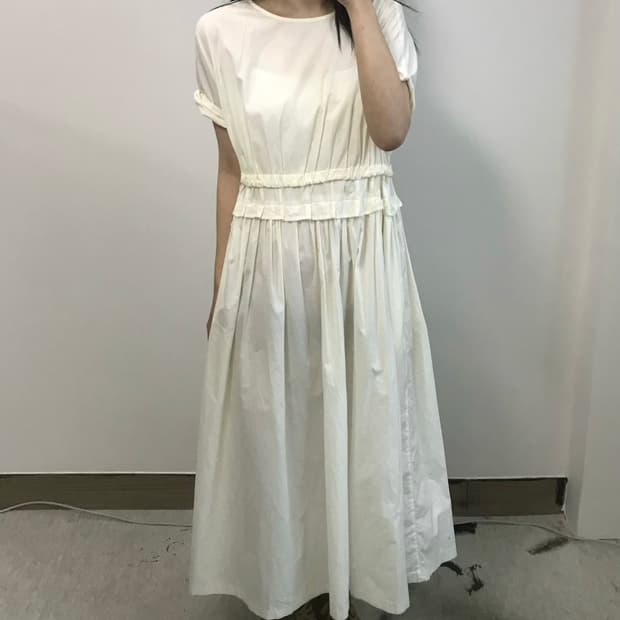 더오픈프로덕트 셔링 원피스