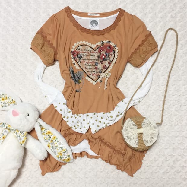 빈티지 엑시즈팜 카라멜 반팔 + 스콜라 프린팅소매 슬리브 2p set