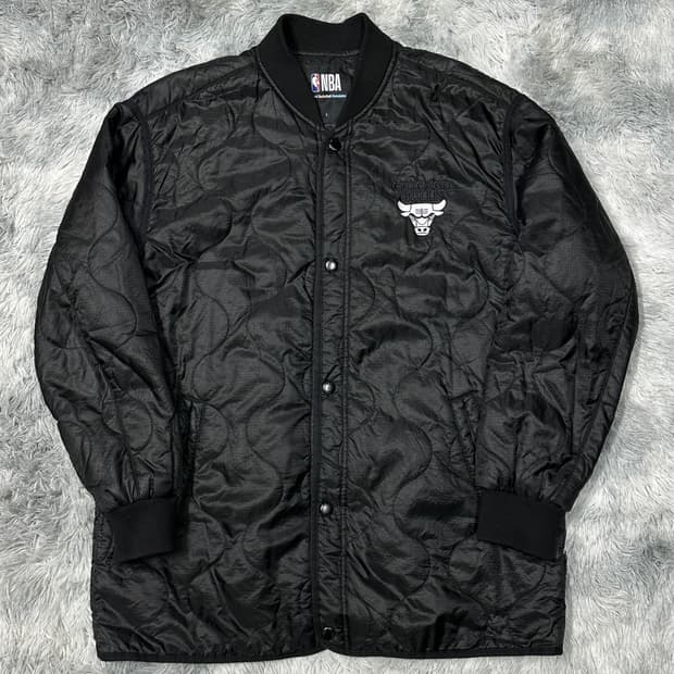 NBA 시카고불스 퀄팅 깔깔이 자켓 블랙 L