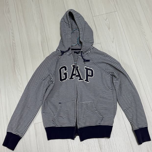 갭 후드집업