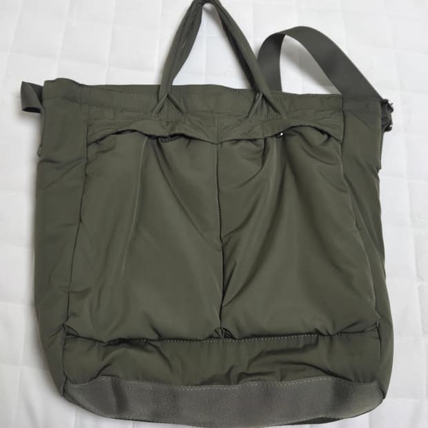 유니클로 투웨이 유틸리티 백 올리브 숄더백 크로스백