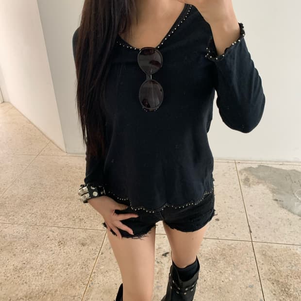 Beaded Neck Long Sleeve
