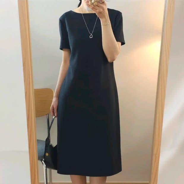 (88-98-165)MINE 여성 반팔 원피스 미디 블랙