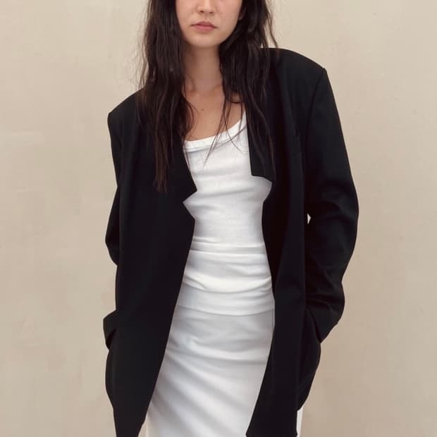 더하우스류 플랫 카라 자켓