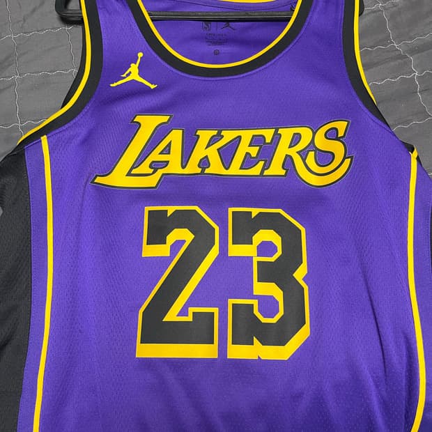 르브론제임스 마킹 유니폼