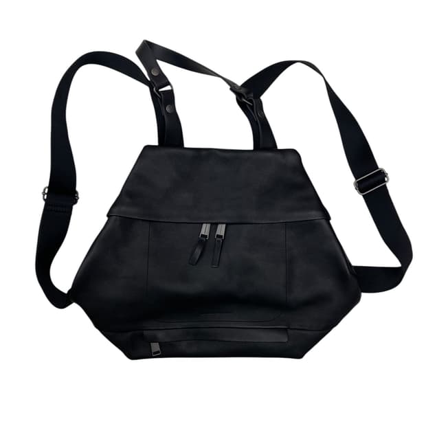 만다리나덕 블랙 레더 백팩