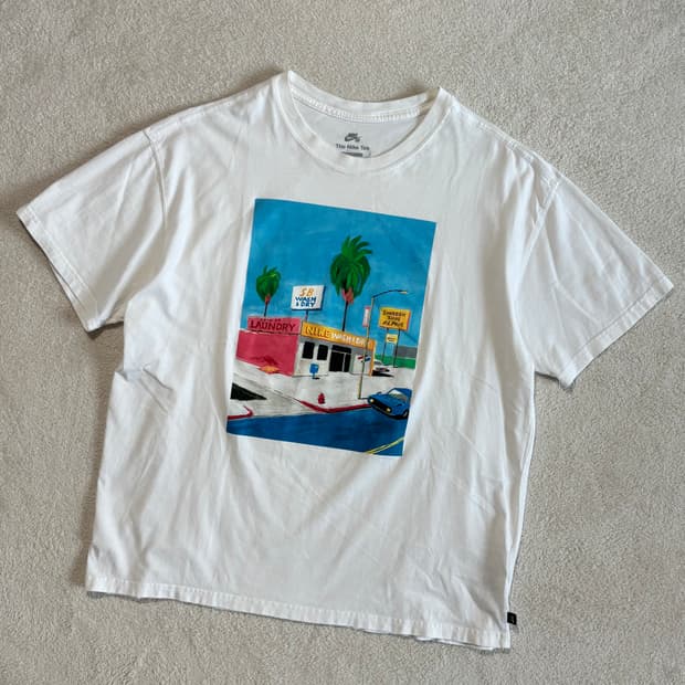 나이키 SB 런드리 티셔츠 화이트