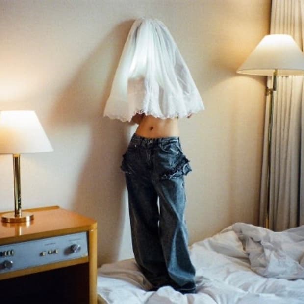 울리카상투스 프릴 흑청 데님 m