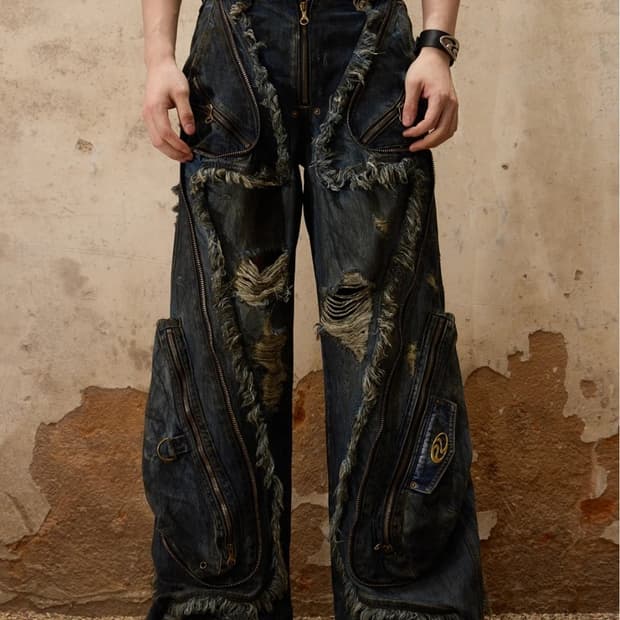 Personsoul aliens dirty ripped denim