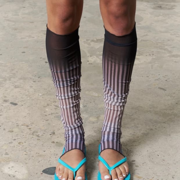 오들리워크샵 Light Stripe Mesh Leg Warmers, Lo