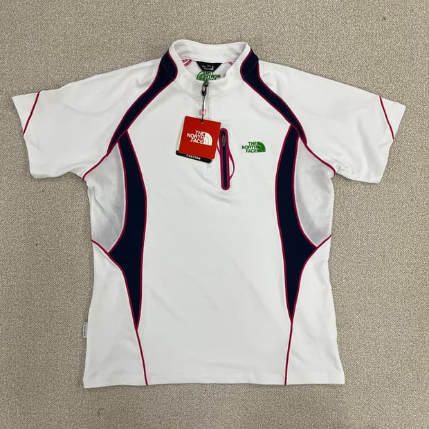 100 새상품 노스페이스 기능성 반팔티 0225M2