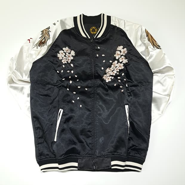 CL933 [새상품] XL ROGUE 00s 새틴 주작자수 블랙 스카잔