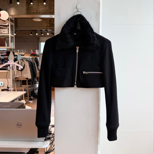 y-3 블랙 카라넥 퍼 크롭 자켓