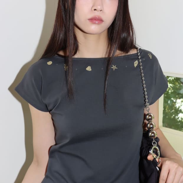 온스카 SHELL CAP SLEEVE T (CHARCOAL) 